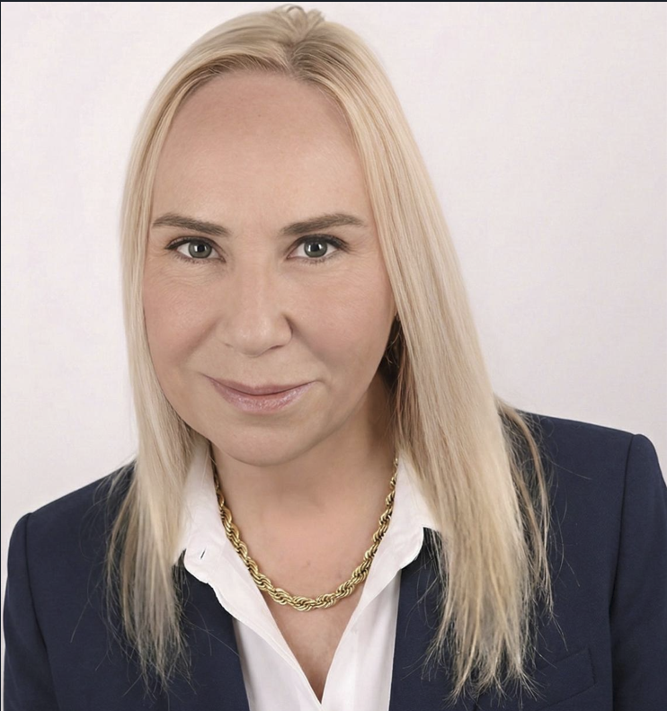 Mónica Gómez Caniella